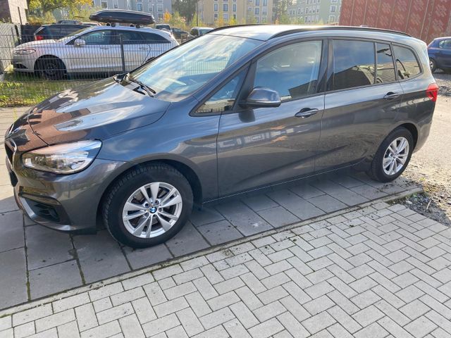 BMW 218d GranTourer Adv Navi/7Sitze/AHK/8-fach