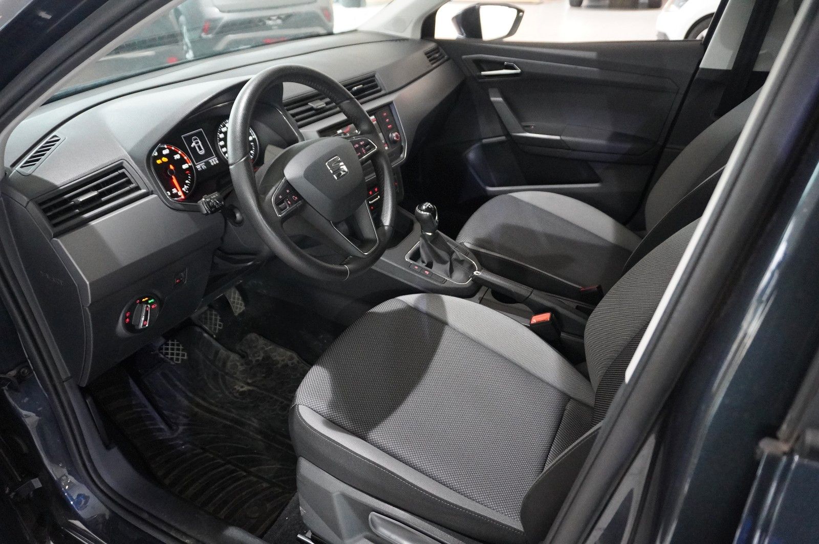 Fahrzeugabbildung SEAT Ibiza 1.0 MPI STYLE 5-TÜR NAVI/PDC/TEMP./NEBEL