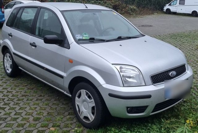 Ford Fusion 1.6 100 PS (2002)