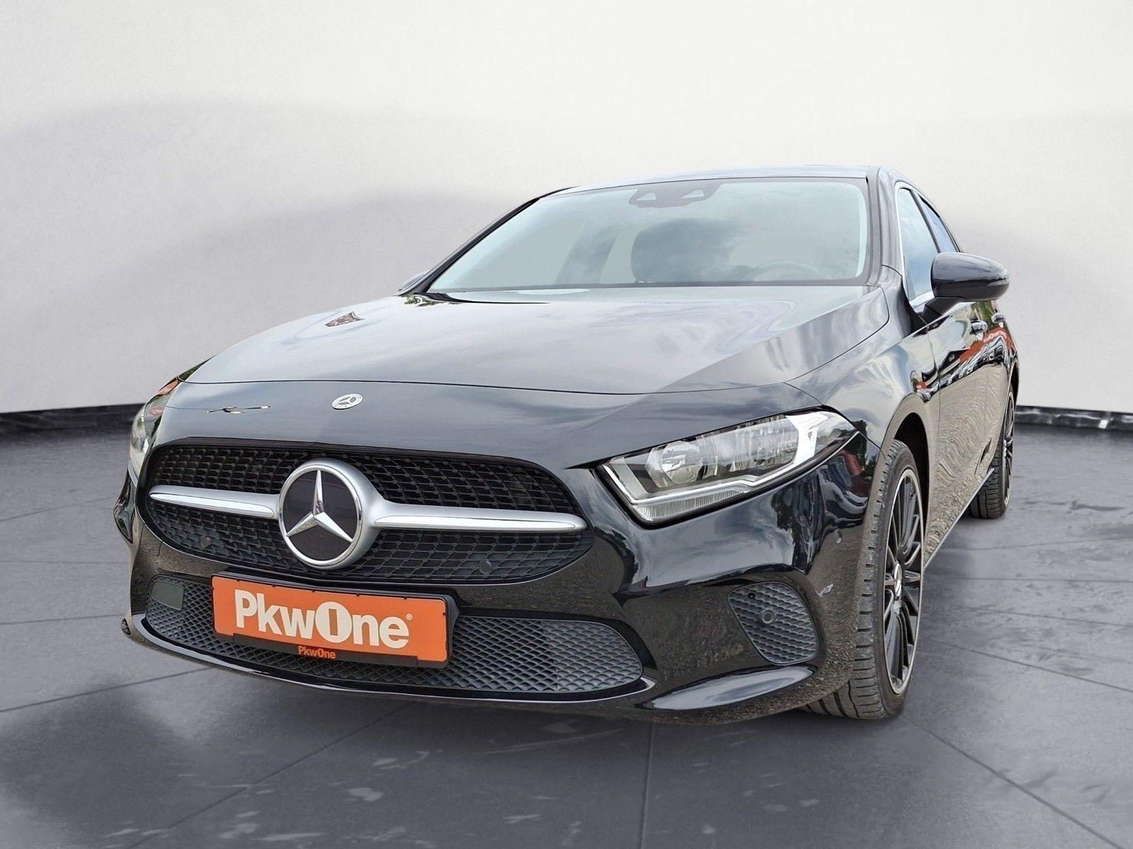 Mercedes-Benz A 180 PDC NAVI SHZ PDC NAVI SHZ PDC NAVI SHZ
