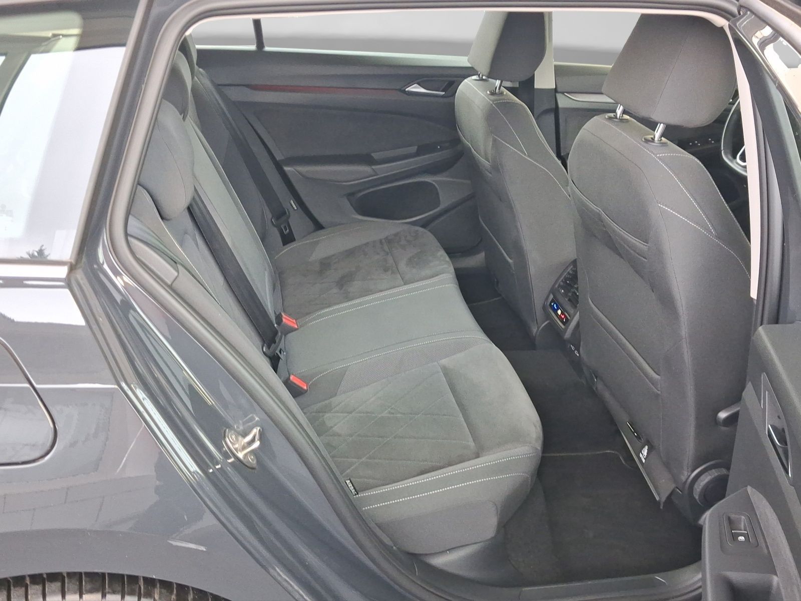 Volkswagen Golf - Bild 6