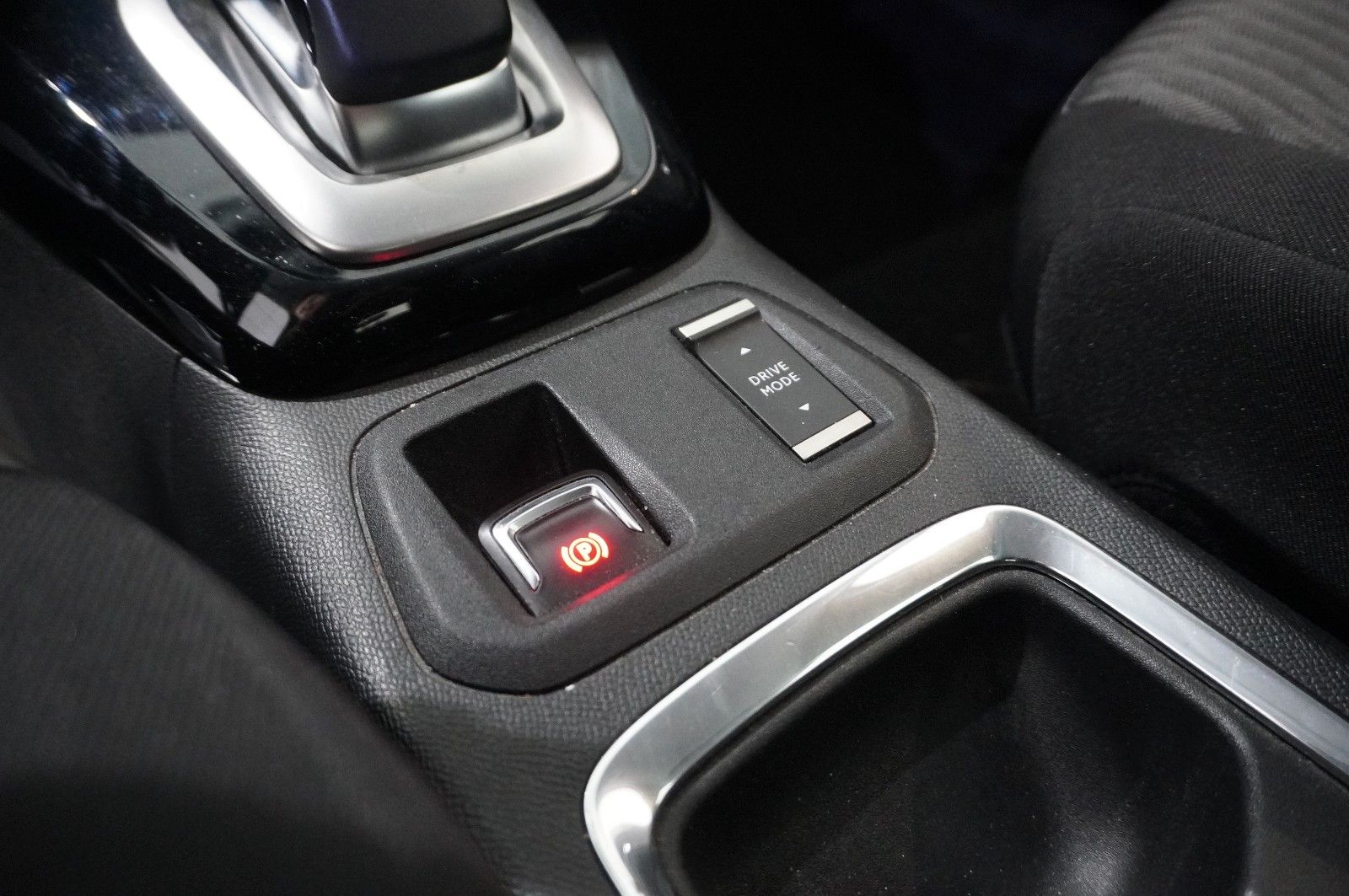 Fahrzeugabbildung Opel Corsa-e F EDITION 1-PHASIG NAVI/VIRT./SPORT/DAB+