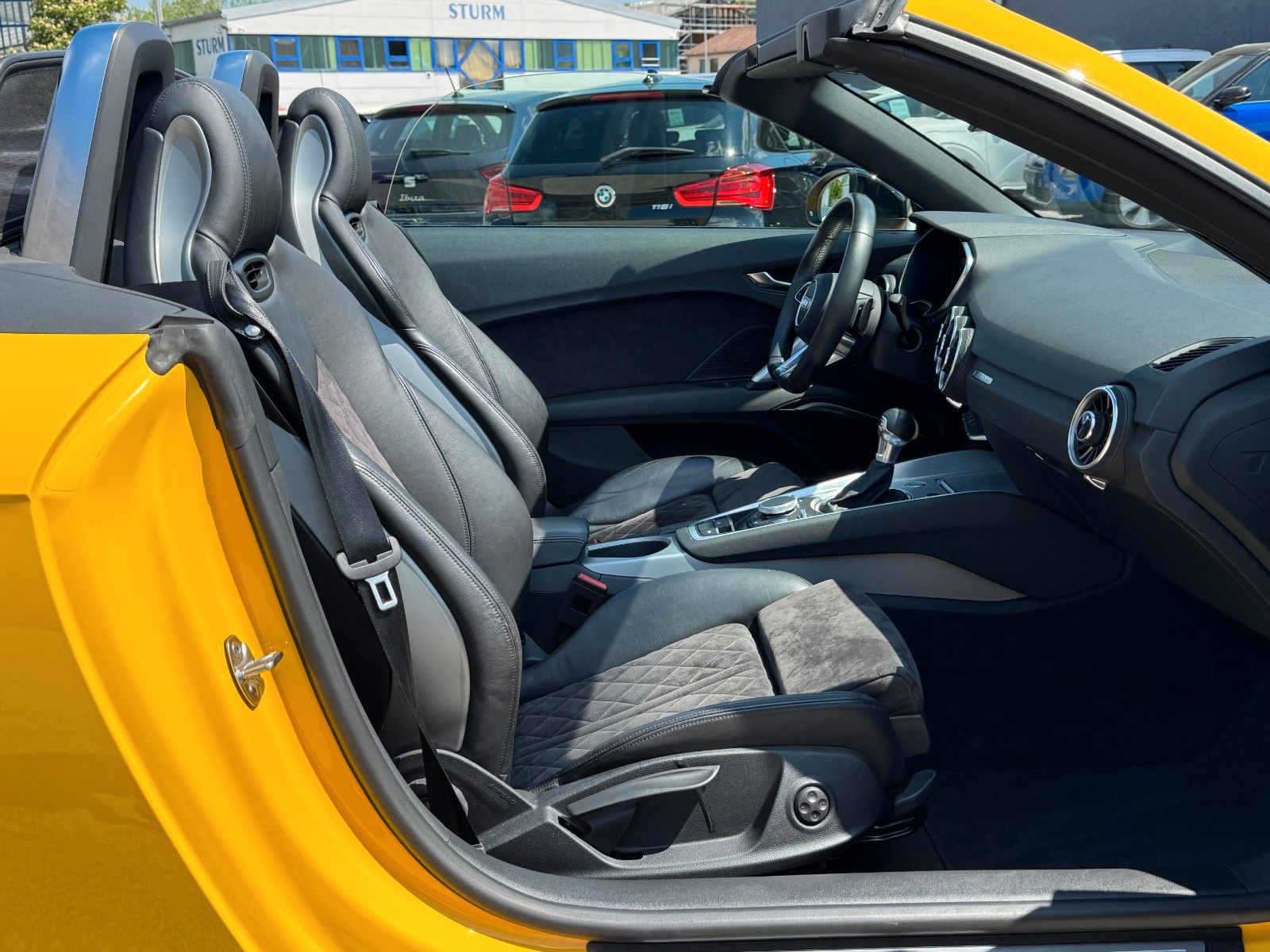 Fahrzeugabbildung Audi TT Roadster 2.0 TFSI DSG S-Line B&O Alcan. SHZ
