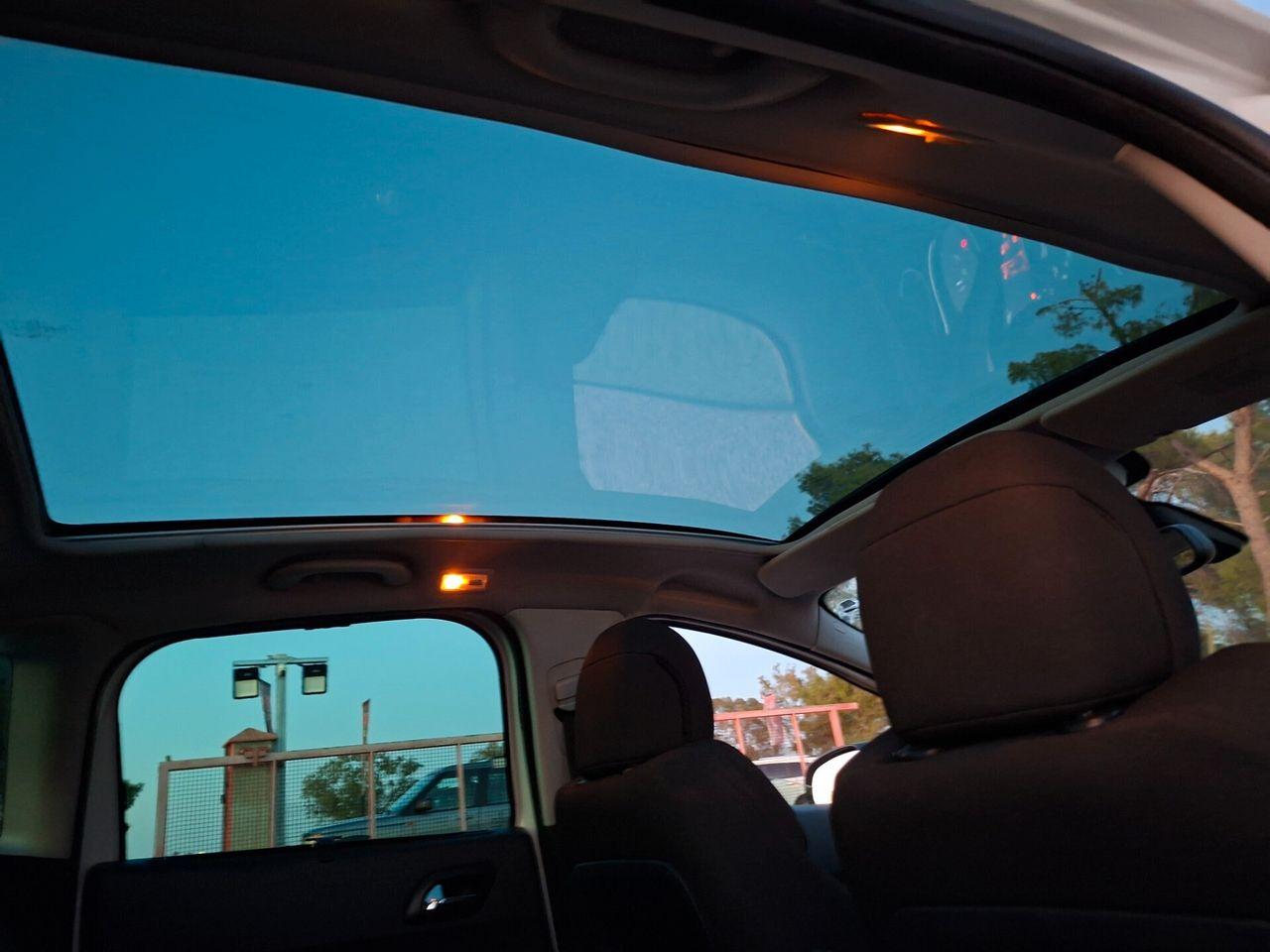 Peugeot 3008 2011 — photo 11
