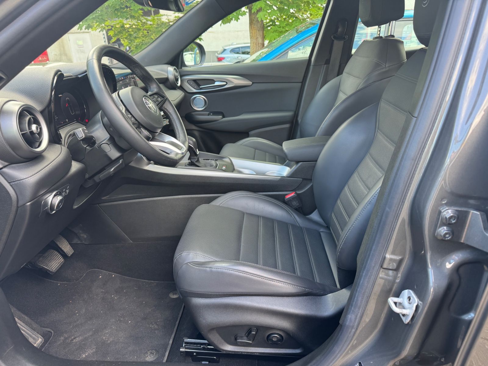 Fahrzeugabbildung Alfa Romeo Tonale Sprint Leder+LED+HarmannKardon+LED+Navi