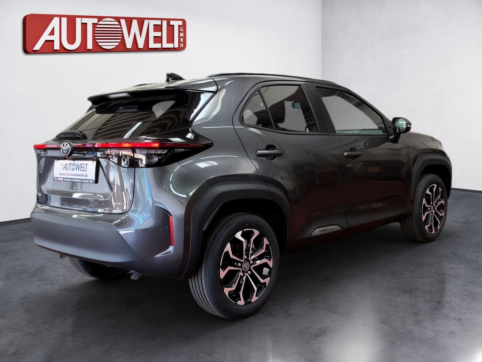 Fahrzeugabbildung Toyota Yaris Cross 1.5 Teamplayer +Wi-P.+Safety Paket