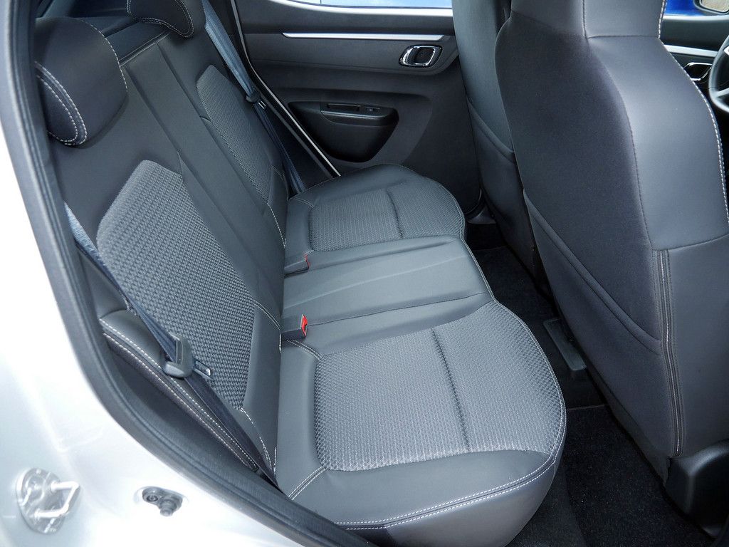 Fahrzeugabbildung Dacia Spring Essential KLIMA PDC RÜCKFAHRKAMERA NAVI