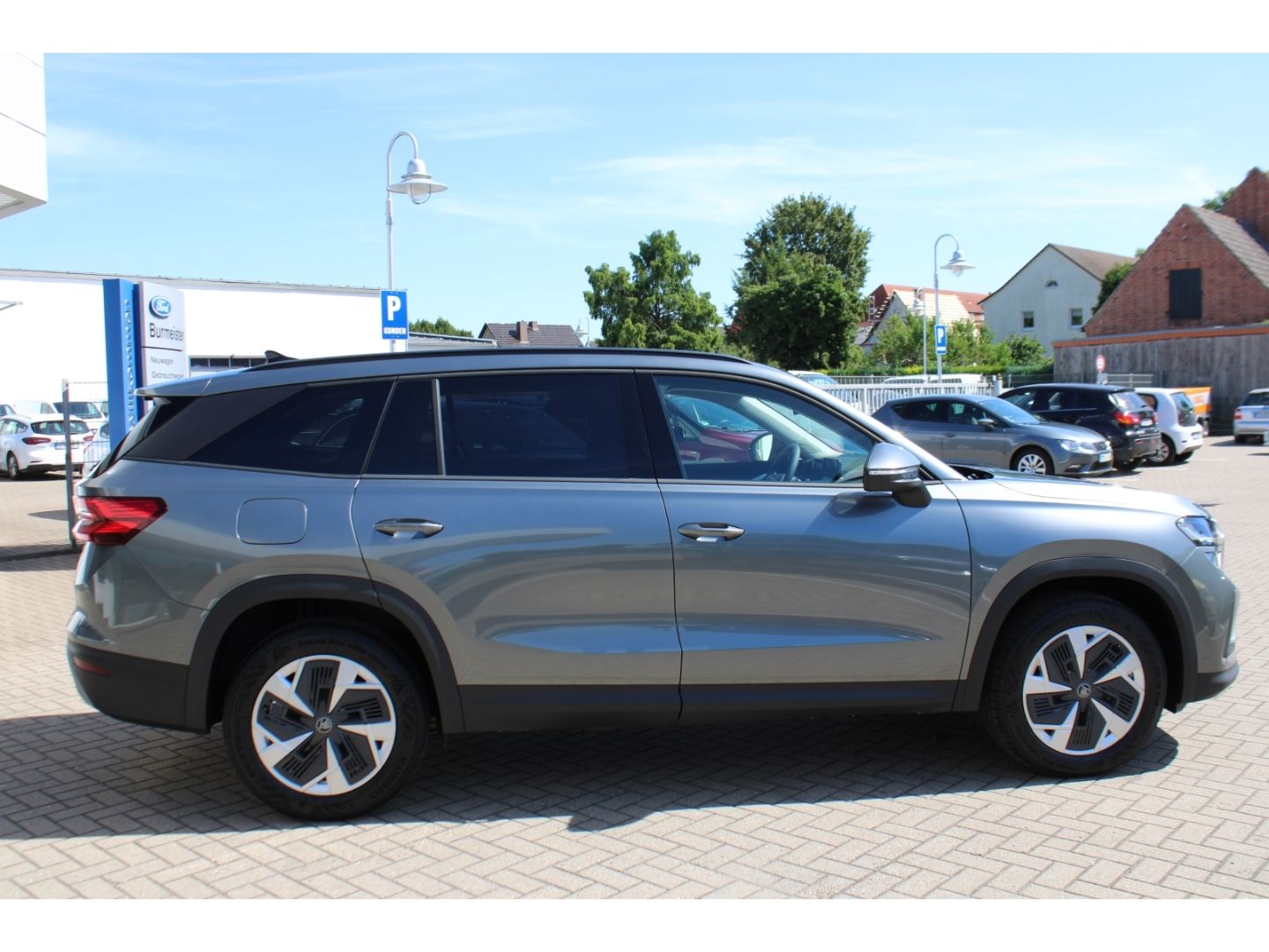 Fahrzeugabbildung SKODA Kodiaq Selection 1,5 TSI mHEV ACC AHK LED TWA RF