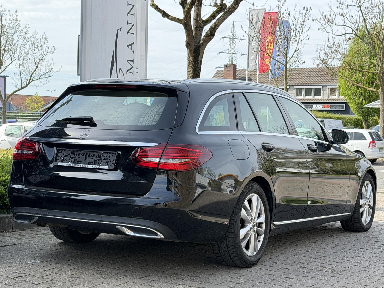 Mercedes-Benz C 200  T 9G-TRONIC Avantgarde | RFK | LED 