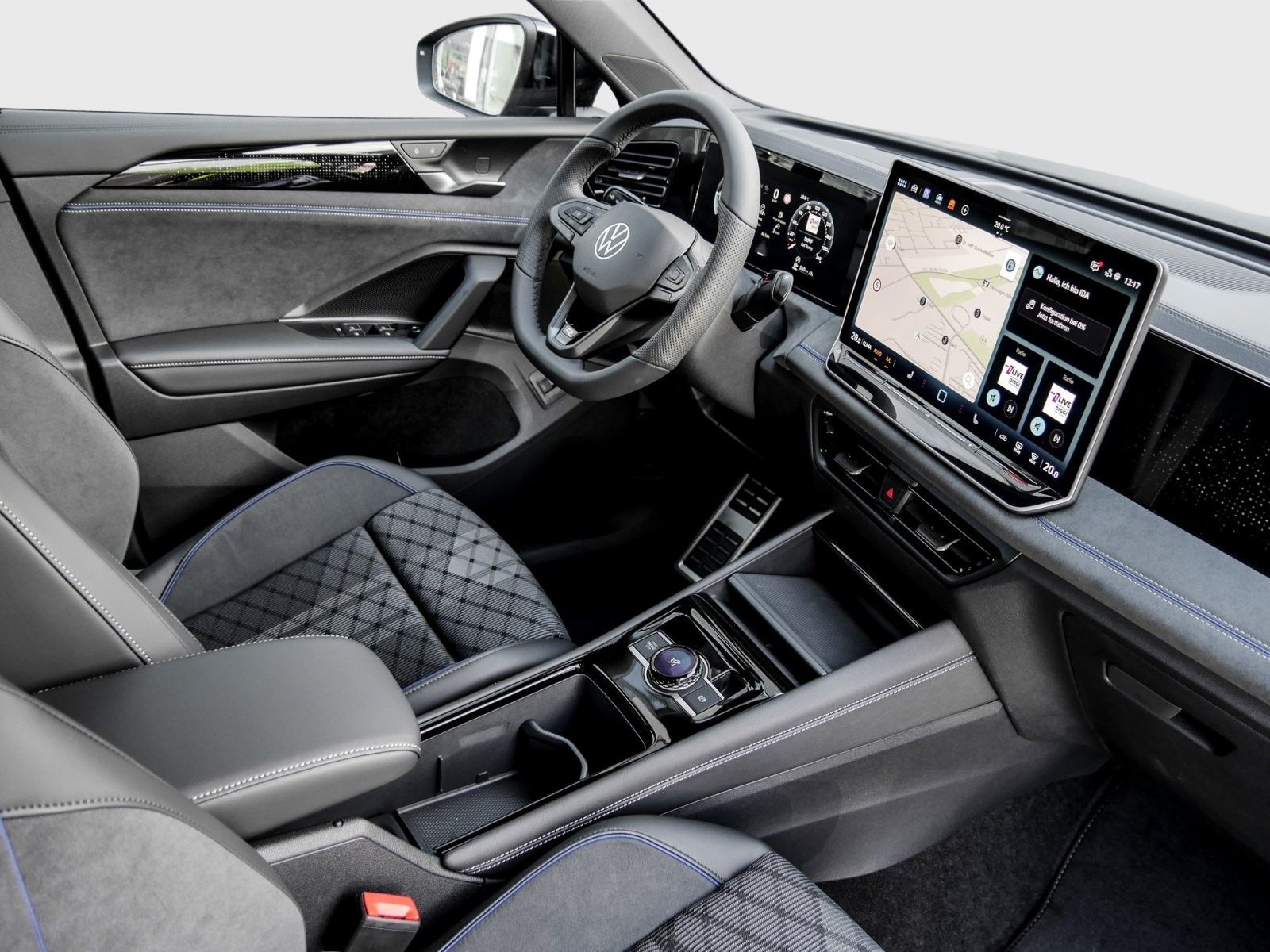 Volkswagen Tiguan R-Line 2.0 TDI DSG IQ.Light Navi AHK Trav imagem 3