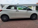 Toyota Yaris 1,33 Tüv, LED, Wartung NEU Reifen NEU 1A - Toyota Yaris in Frankfurt (Main)