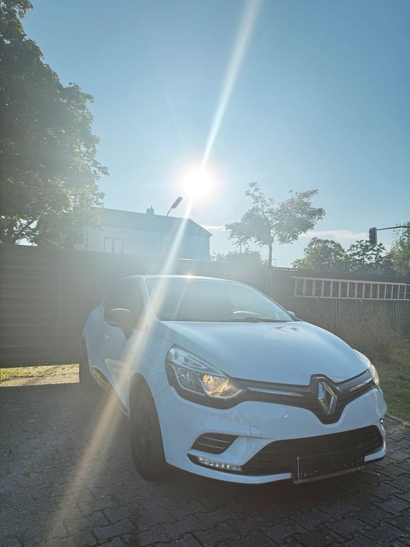 Image of Renault Clio