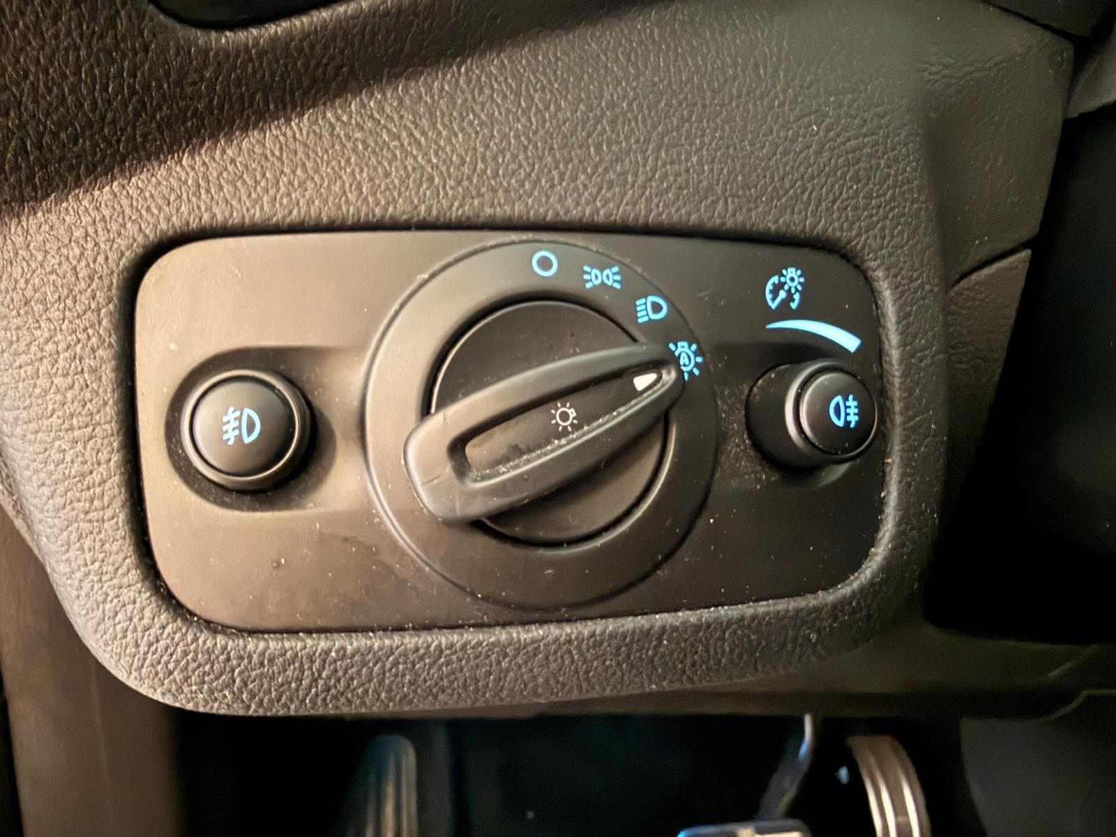 Fahrzeugabbildung Ford Kuga ST-Line / NAVI/ KLIMA/AHK/ALLRAD