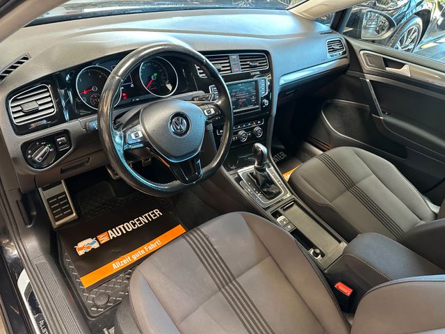 Volkswagen Golf VII Lim. Allstar BMT *Navi*