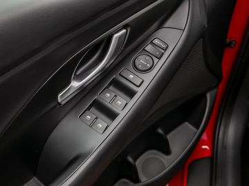 Hyundai i30 1.4 Select Kamera Navi Spurhalteassistent