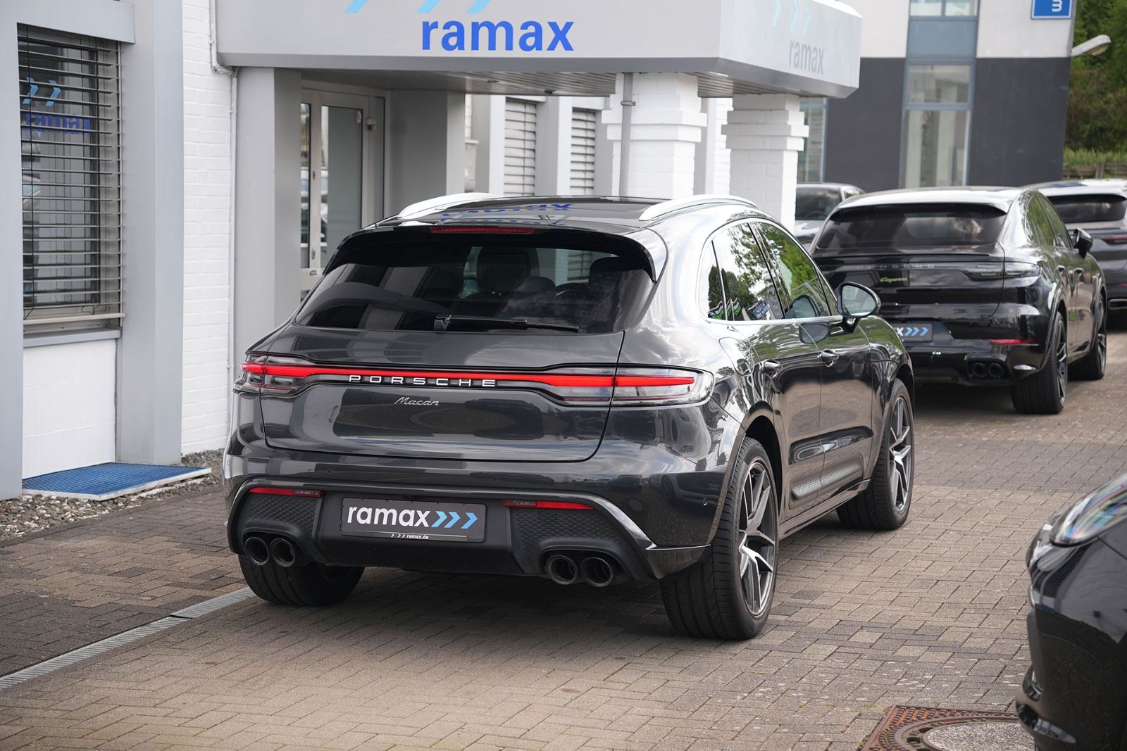 Porsche Macan LEDER KREIDE-ACC-LUFTF-PANO-SPORTABG.-VOLL foto 11