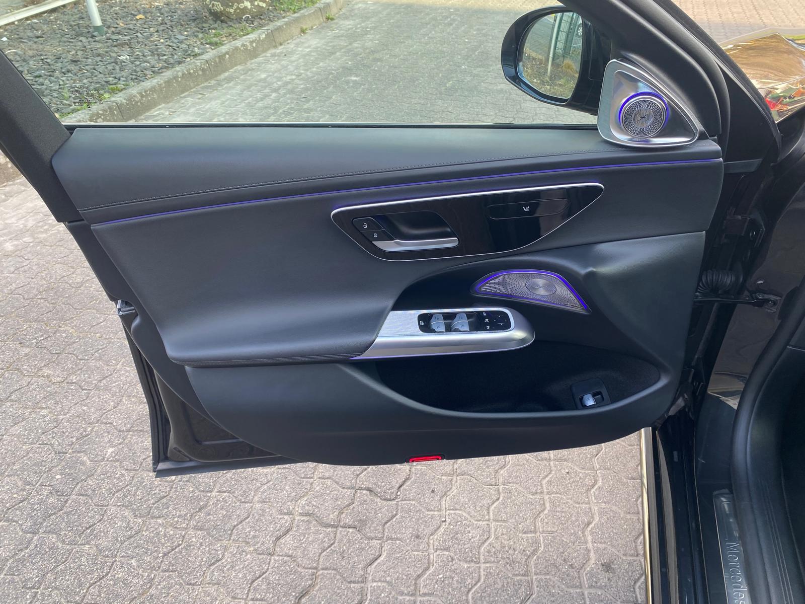 Mercedes-Benz E 220 E Limousine E 220 d AMG Line