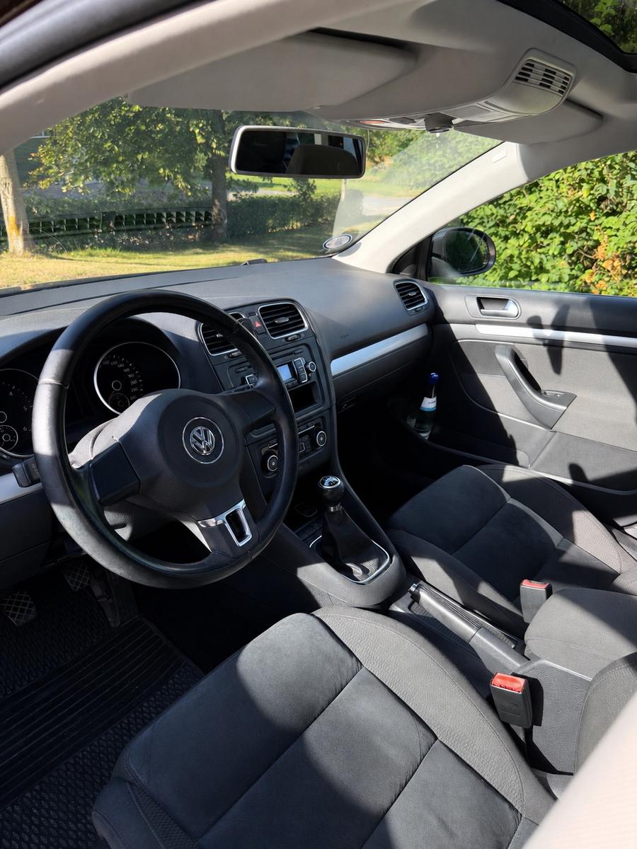 Volkswagen Golf 2011 — photo 7