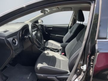 Toyota Auris - 9