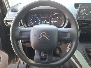 Citroën Berlingo Live XL PT 110 °AHK°PDC°SHZ°Tempomat°