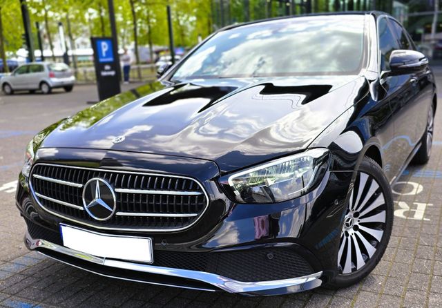MERCEDES-BENZ E 220 d Autom. -