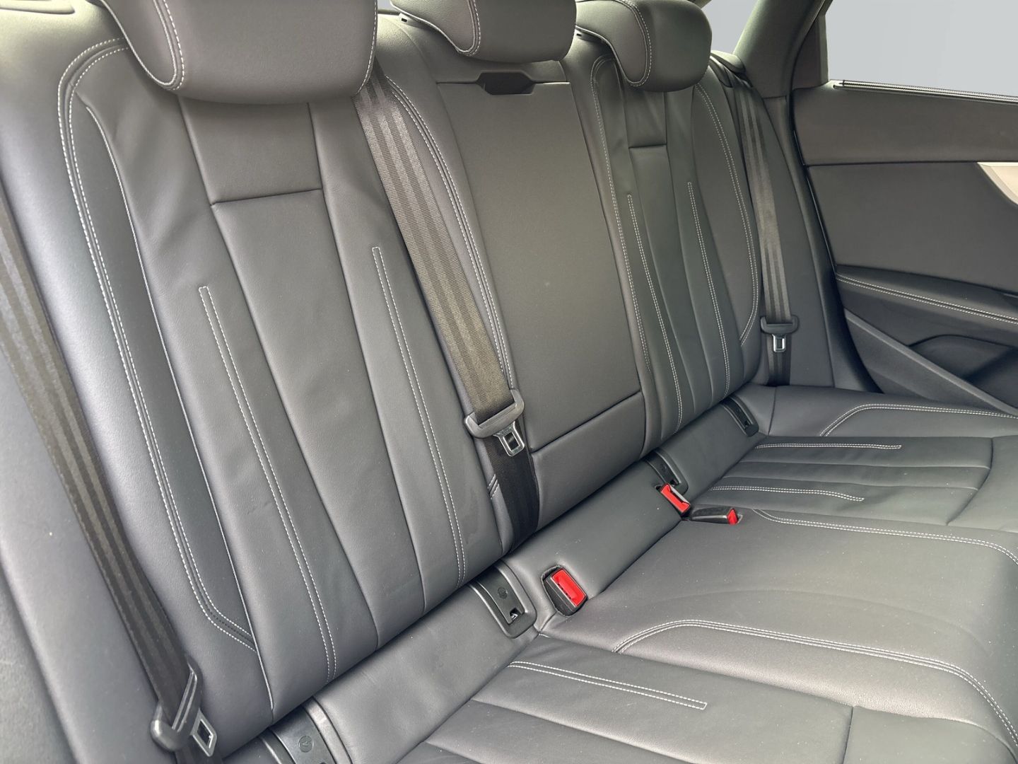Audi A4 - Bild 9