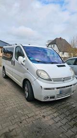 Opel Vivaro 2,5 Diesel 7-Sitzer -viele Neu... - gebrauchte Opel Vivaro aus dem Jahr 2003