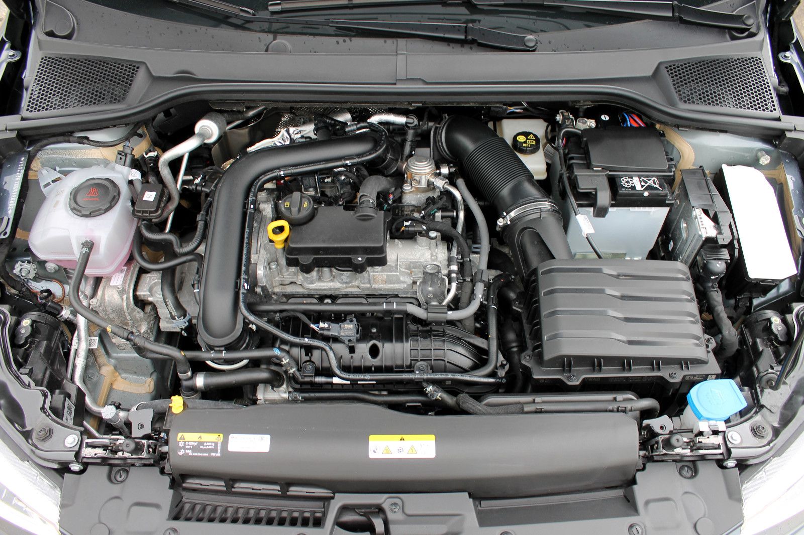 Fahrzeugabbildung SEAT Ibiza 1.0 TSI DSG FR-Line Temp. PDC KAM LED SHZ