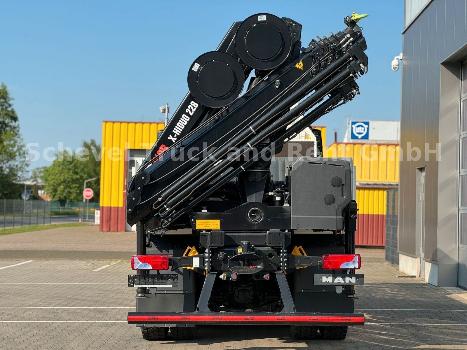 Fahrzeugabbildung MAN TGS 33.480 Pritsche HIAB 258-7 Seilw. Brunnenbau