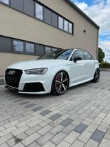 Audi  - RS3 Sportback - wenig km - voll - 8Fach - - Audi: RS 8