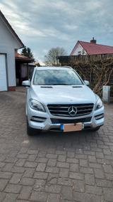 Mercedes-Benz ML 350 BlueTEC 4MATIC - - gebrauchte Mercedes-Benz ML 350 aus dem Jahr 2012