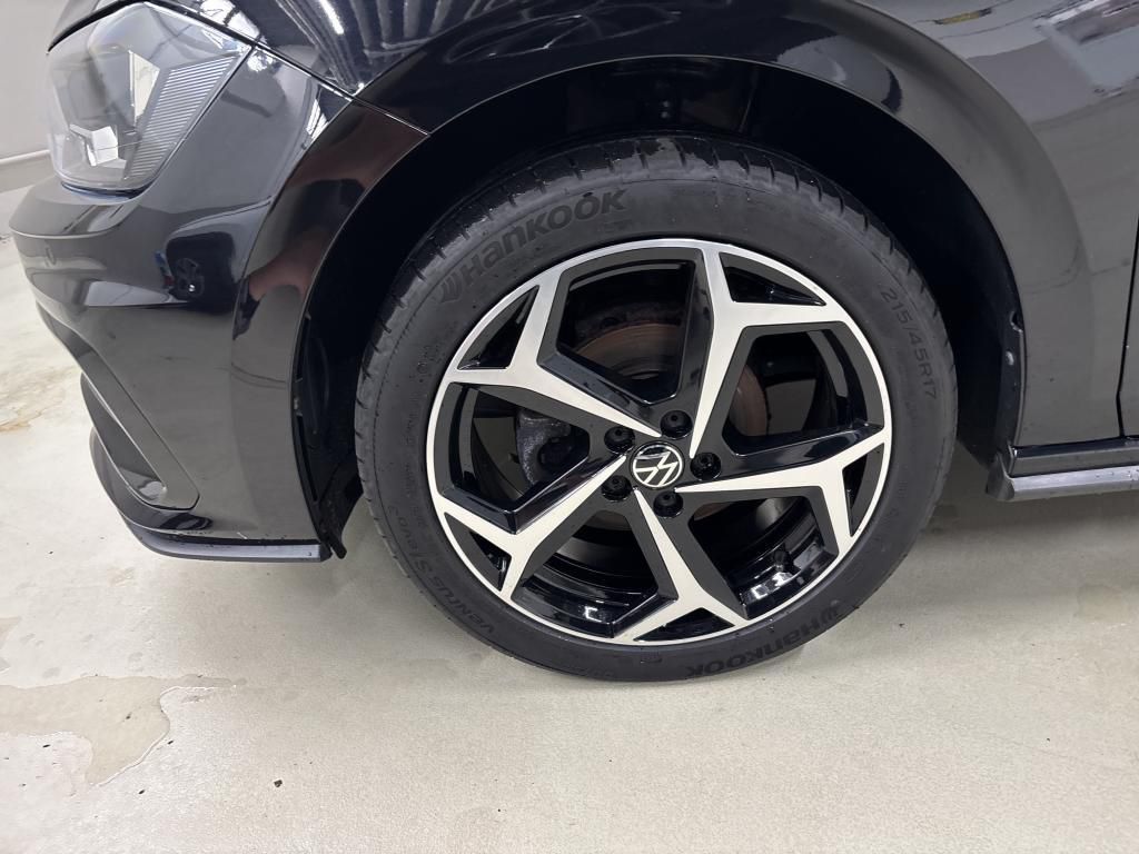 Volkswagen Polo Comfortline ACTIVE 1.0 TSI 70kW 5-Gang 4 Tü