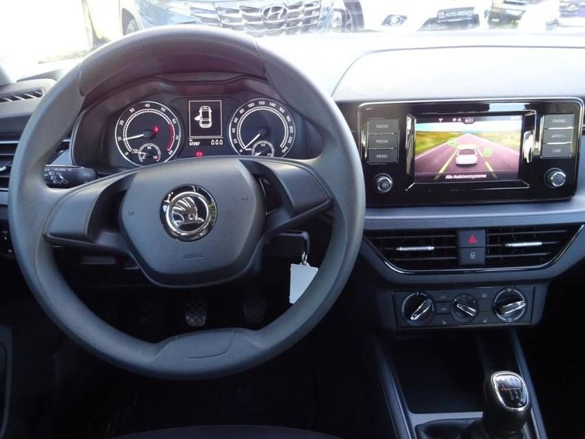 Fahrzeugabbildung SKODA Scala  1.0 TSI  Cool Plus