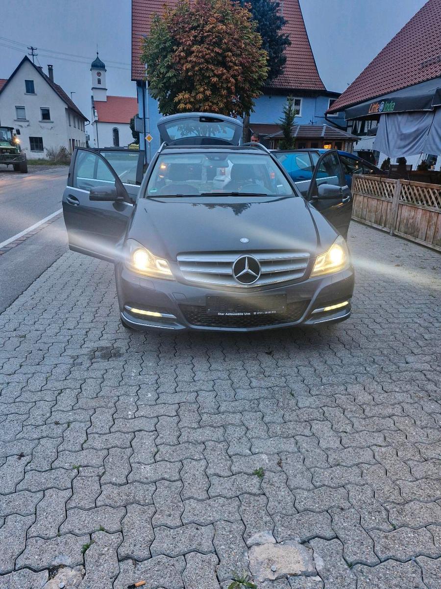Mercedes-Benz C 220