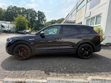 Volkswagen Touareg - 2