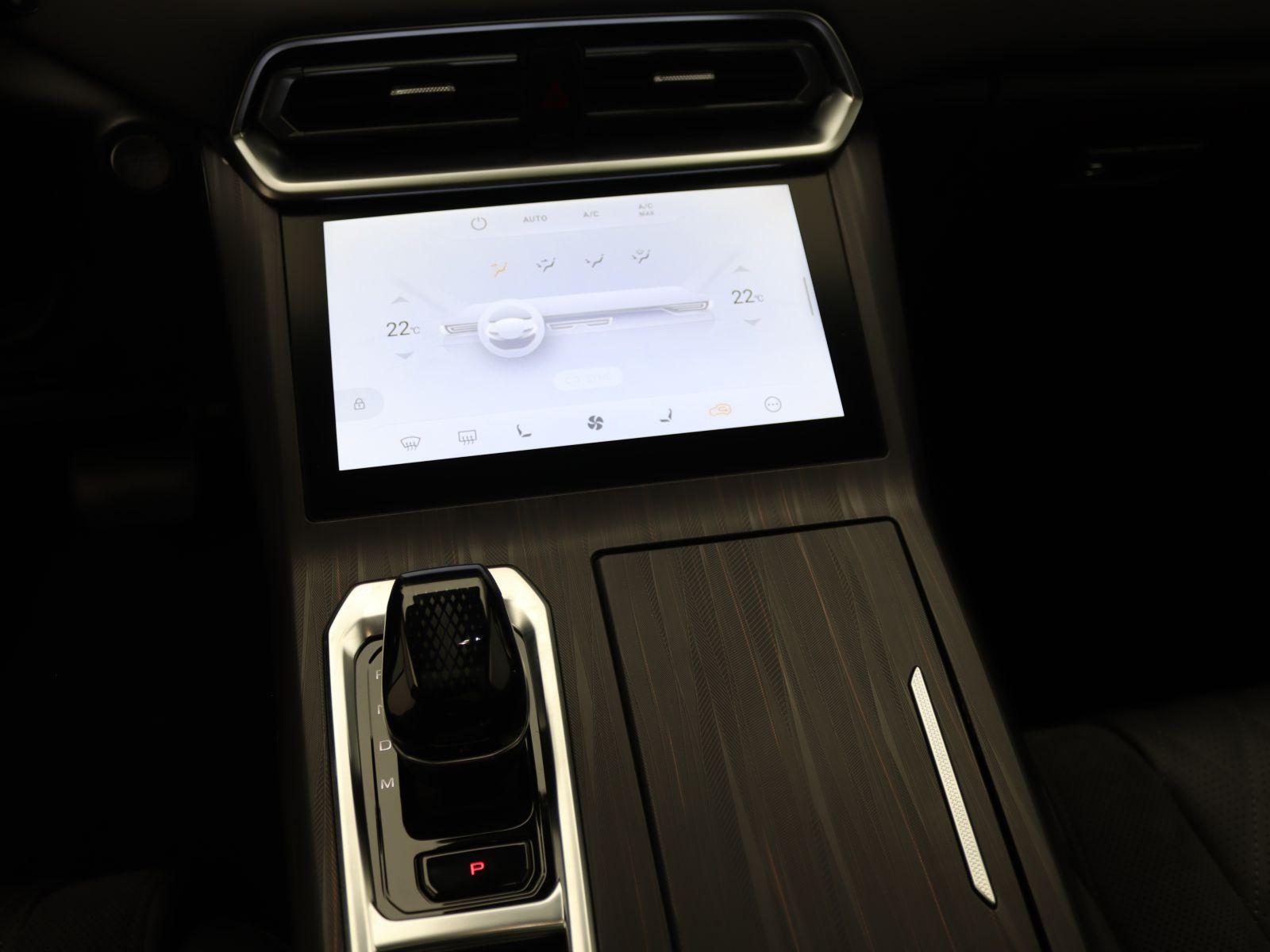 GWM Wey 03 Luxury 4WD/ ParkAssi, Navi, CarPlay, Pano
