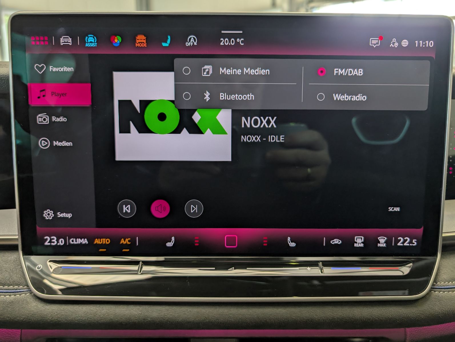 Fahrzeugabbildung Volkswagen Tayron 2.0 4M R-Line Launch Pano Matrix AHK 20"