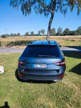 Skoda Superb 2.0 TDI SCR 140kW DSG SportLine Combi... - Skoda Superb von privat
