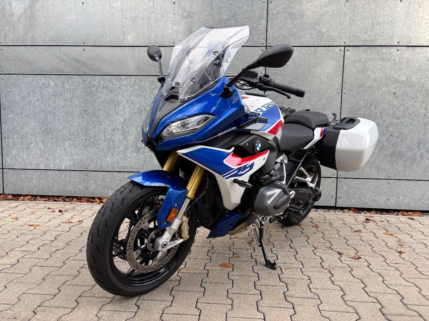 Fahrzeugabbildung BMW R 1250 RS Sport 3 Pakete Akrapovic Seitenkoffer