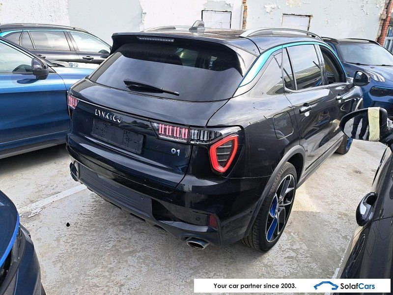 Lynk&Co 01 1.5i PHEV LED Pano Virtual ACC Navi Infinity imagem 3