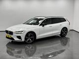 Volvo V60 Kombi R Design Plug-In Hybrid AWD LED 360° - Volvo V60: Awd R Design