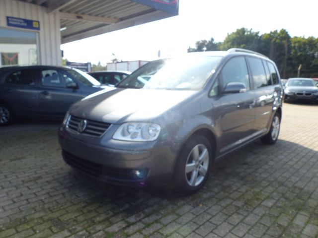 Volkswagen Touran Highline 1.6 / 7 Sitzer Inspektion /