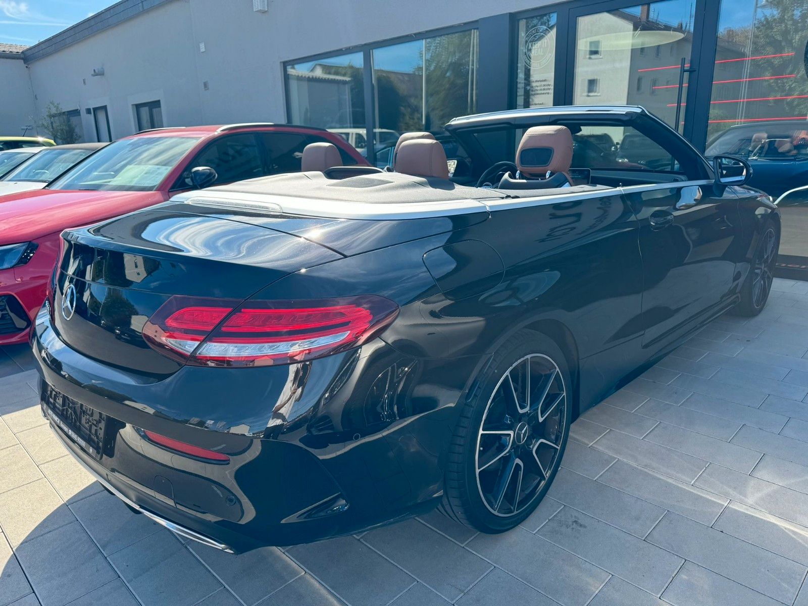 Fahrzeugabbildung Mercedes-Benz C 300 Cabrio AMG-Line