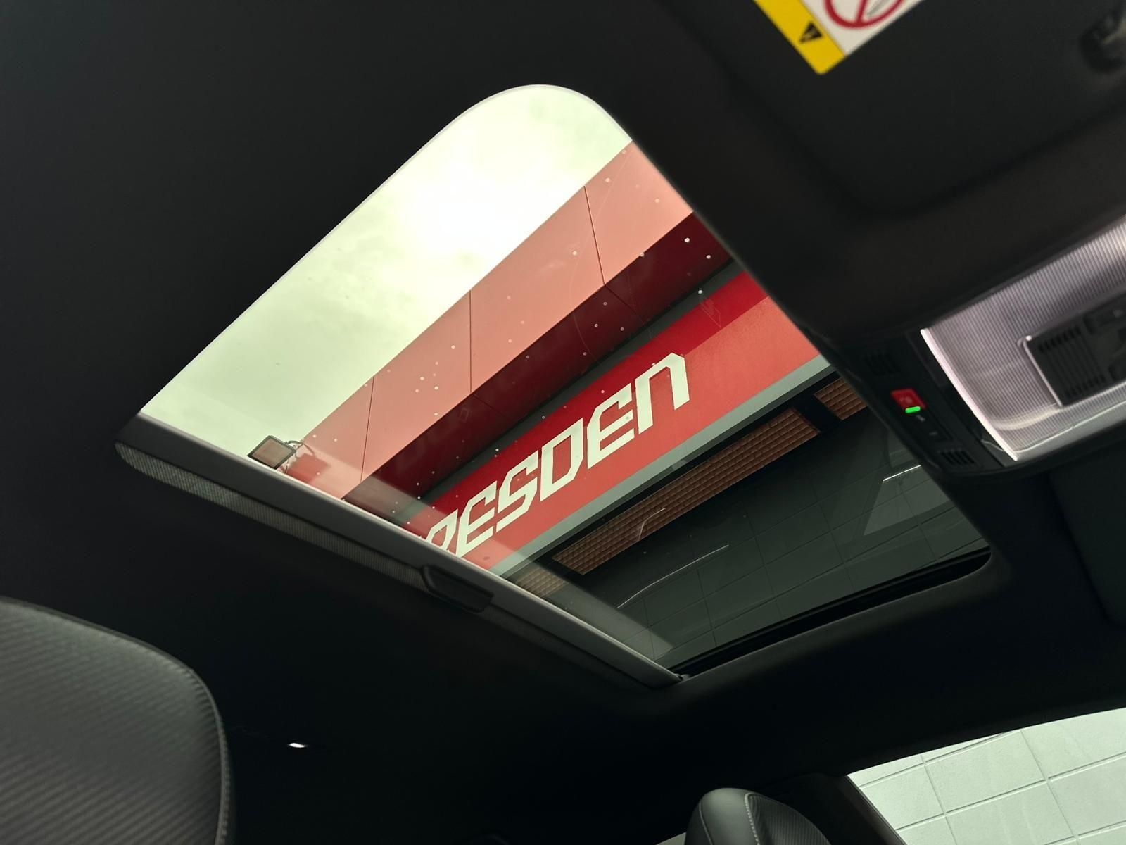 VW Arteon 2.0TSI R LINE* LED#4xSHZ#FH#SH#AHK#KEYLES - Image 26