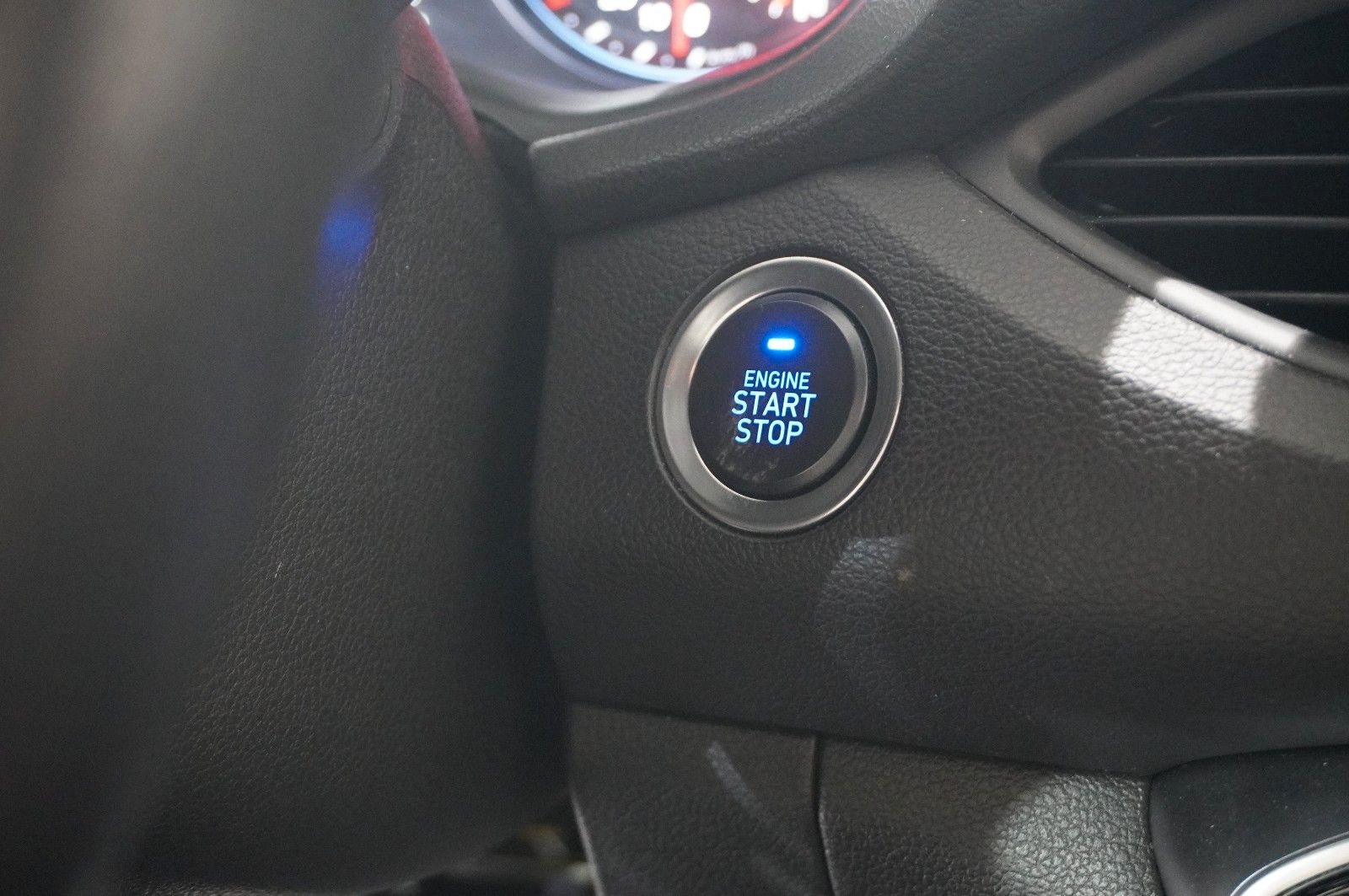 Fahrzeugabbildung Hyundai i30 N PERFORM. 2.0 T-GDI NAVI/LED/KAMERA/SPORT