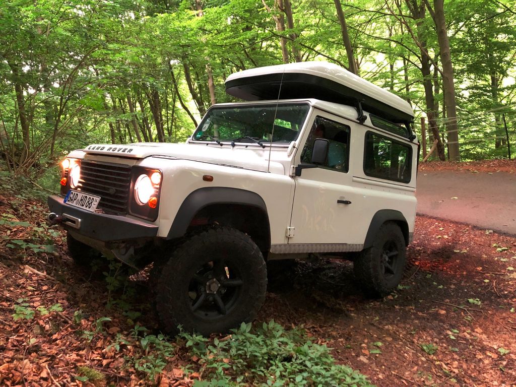 Land Rover Defender