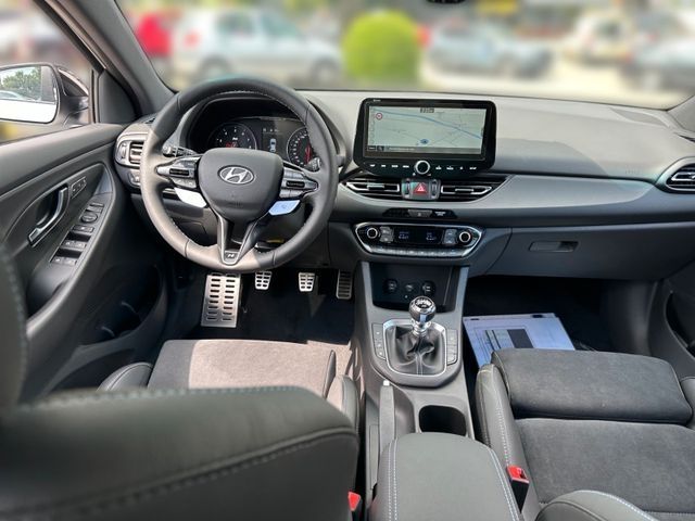 Fahrzeugabbildung Hyundai i30 N Perf VOLL - Navi Komfort-P. Assist.-P. Pan
