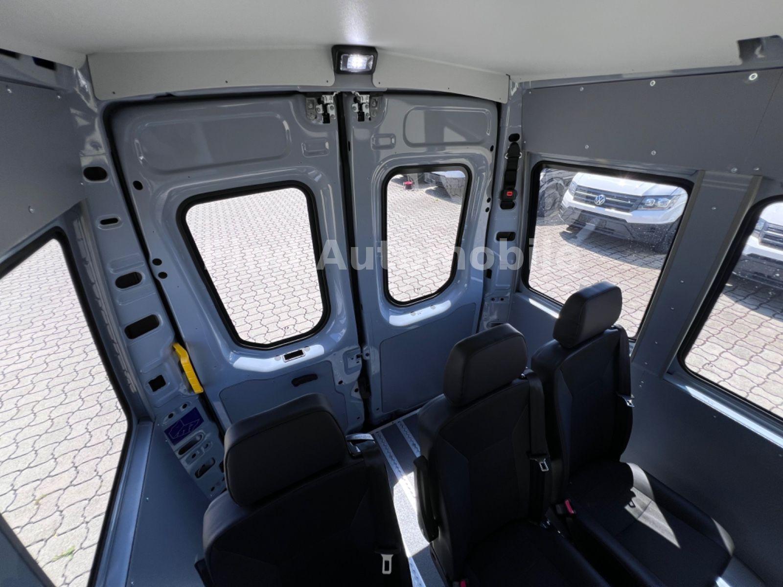 Iveco Daily 35S18HA 3.0L *MOBILITY*BUS*9-SITZER*AUTOM*