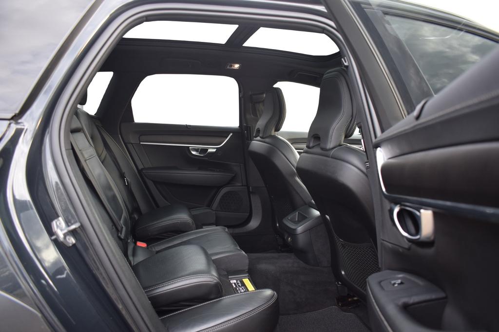 Volvo V90 Cross Country