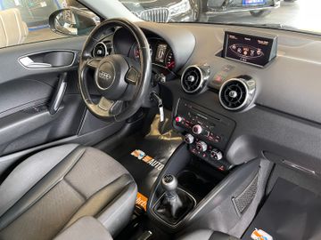 Audi A1 ambition *BI-XENON*PDC*KLIMAAUT*SZHZ*ALU*